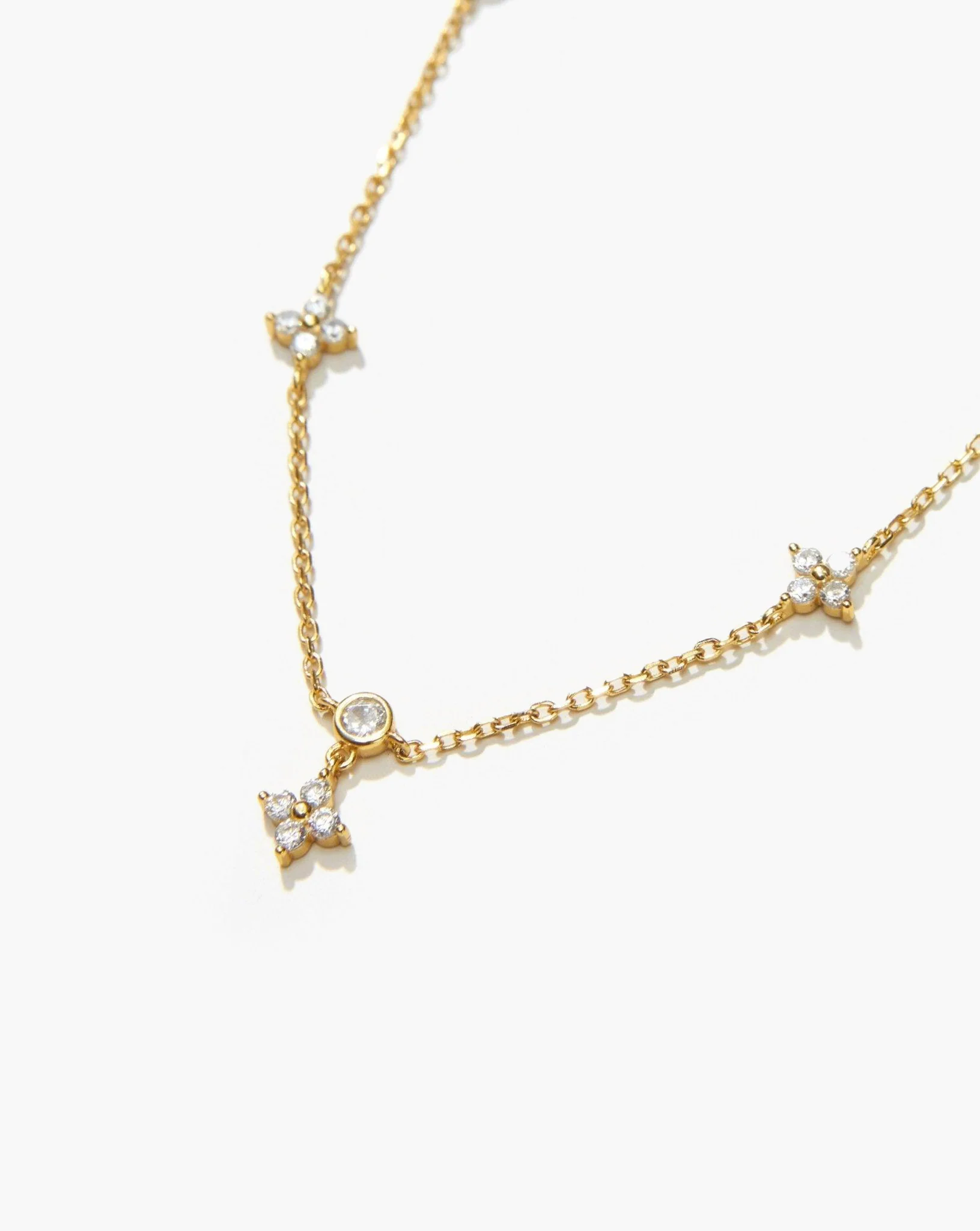 Lucky Clover Necklace in Gold - Image 3